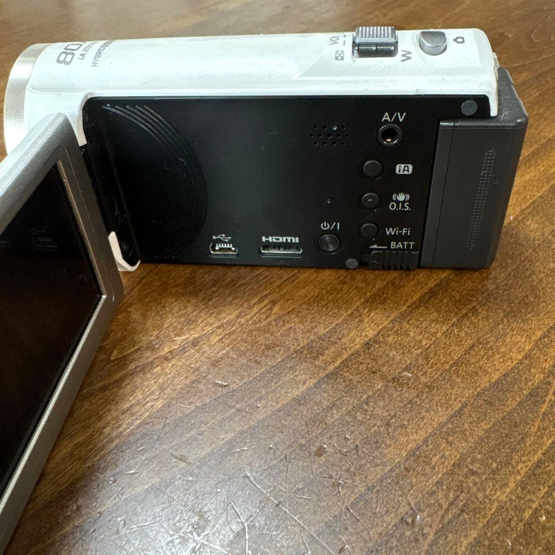 Panasonic HC-V520M ビデオカメラ 本体、追加バッテリーパック付