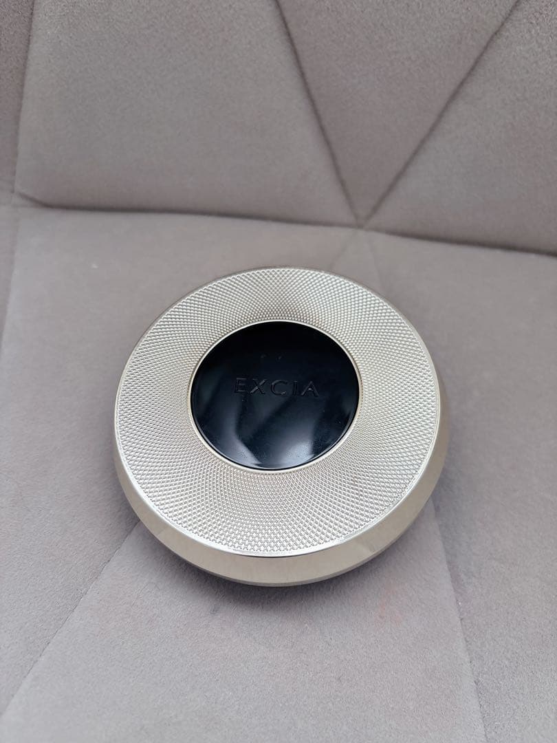 【美品】アルビオンエクシア セレスティアル ヴェール フェイスパウダーNA01