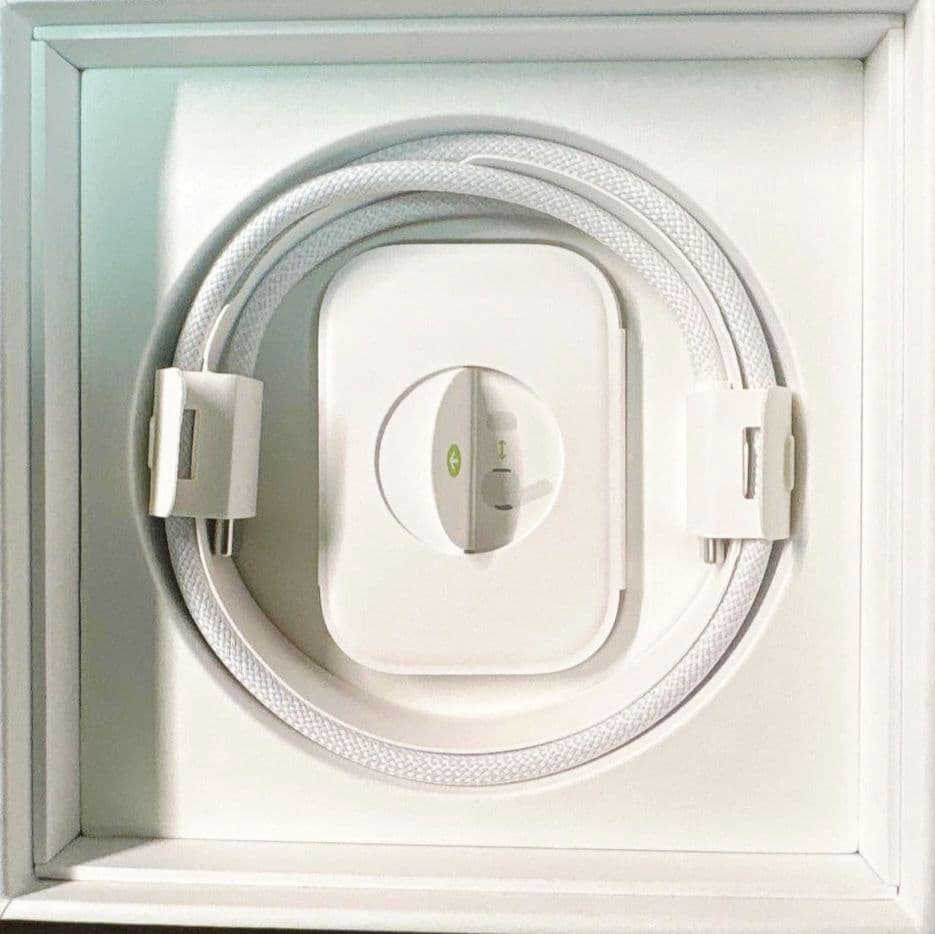 【美品・箱付き】AirPods Pro ワイヤレス（第2世代） MTJV3J/A