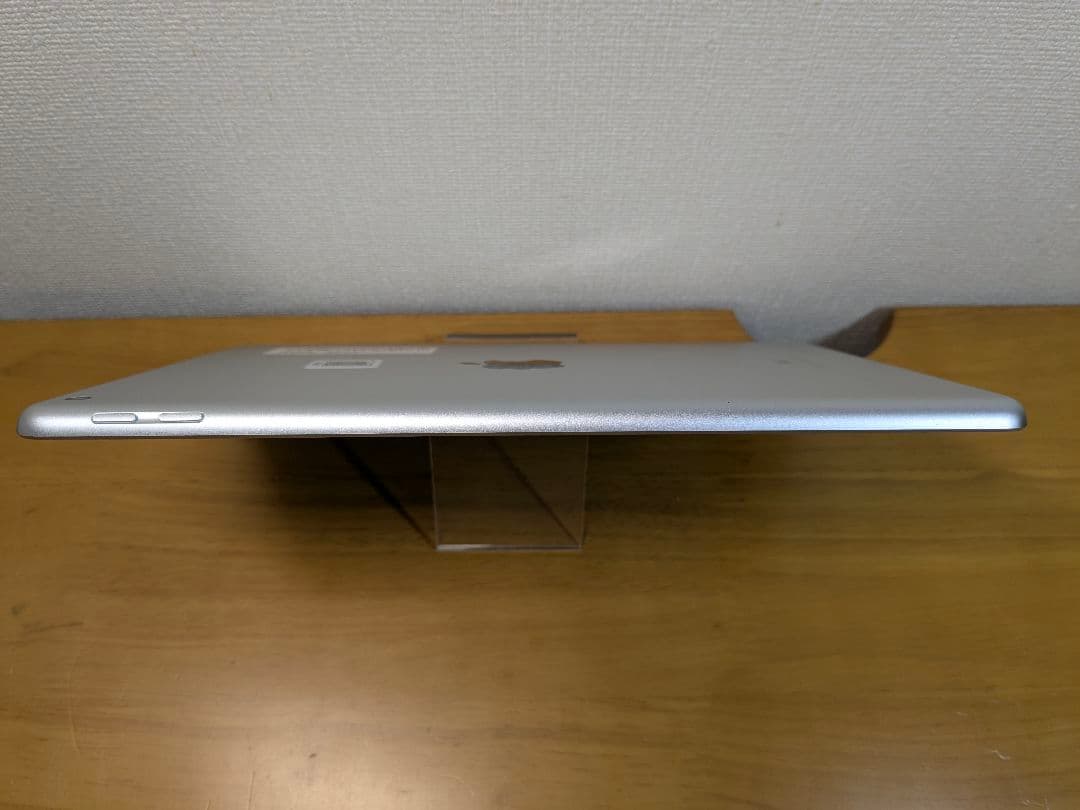 iPad 2018 第6世代 Wi-Fi 128GB シルバー