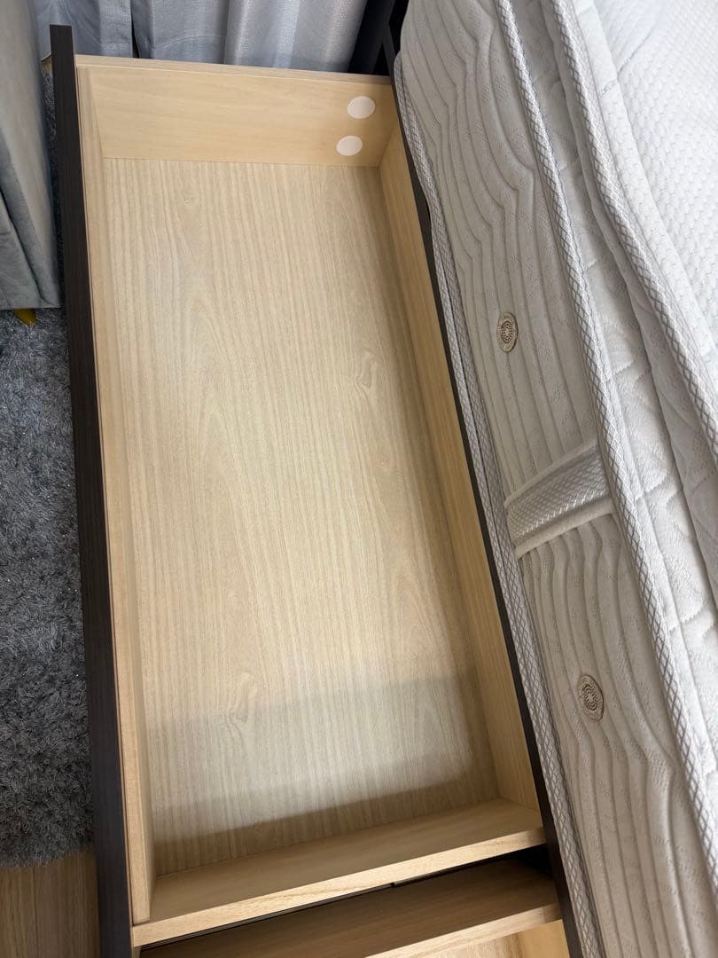 シモンズ　マットレス　ベッドフレーム　セット　クイーン