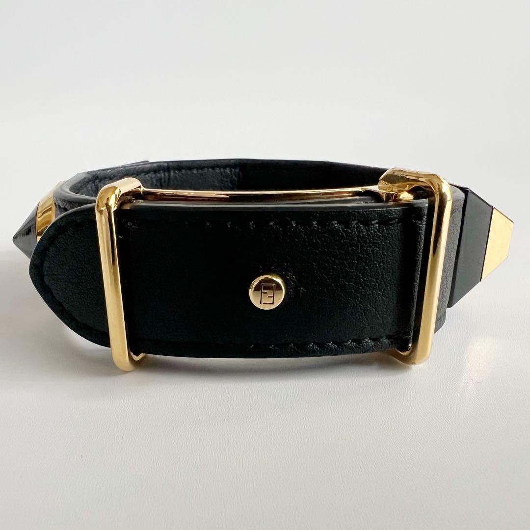 希少 FENDI フェンディ バングル スタッズ ブレスレット ゴールド