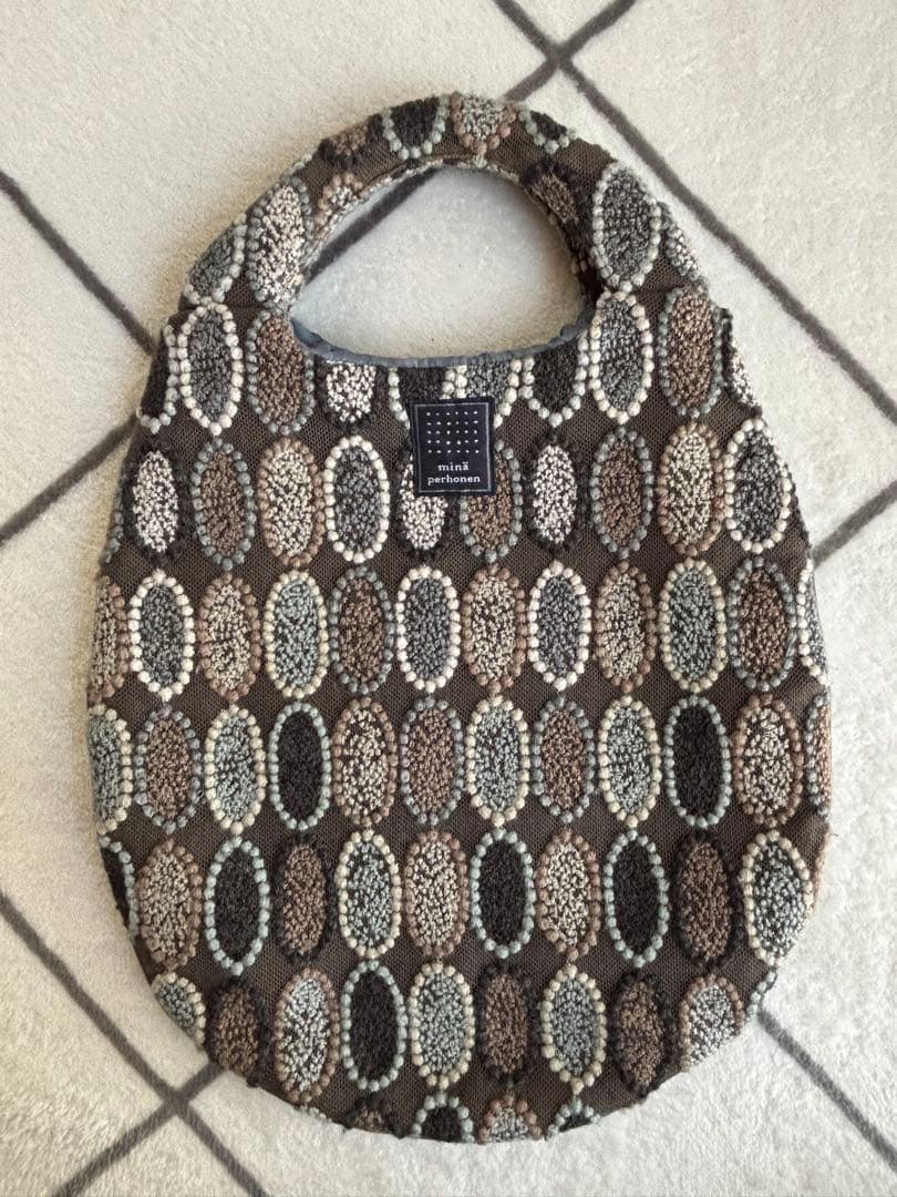 ミナペルホネン　タルト　エッグバッグ