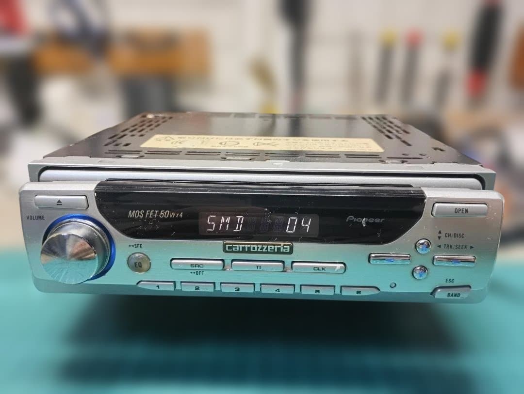 い*ち様 ジャンク！カロッツェリアデュアルスタイル1DINヘッドユニットMEH-