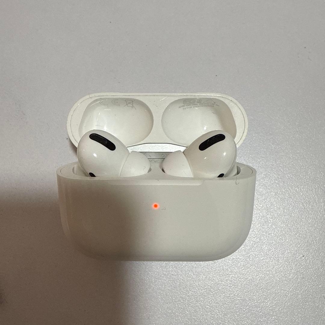 AirPods Pro 第2世代　本体 充電ケース付き