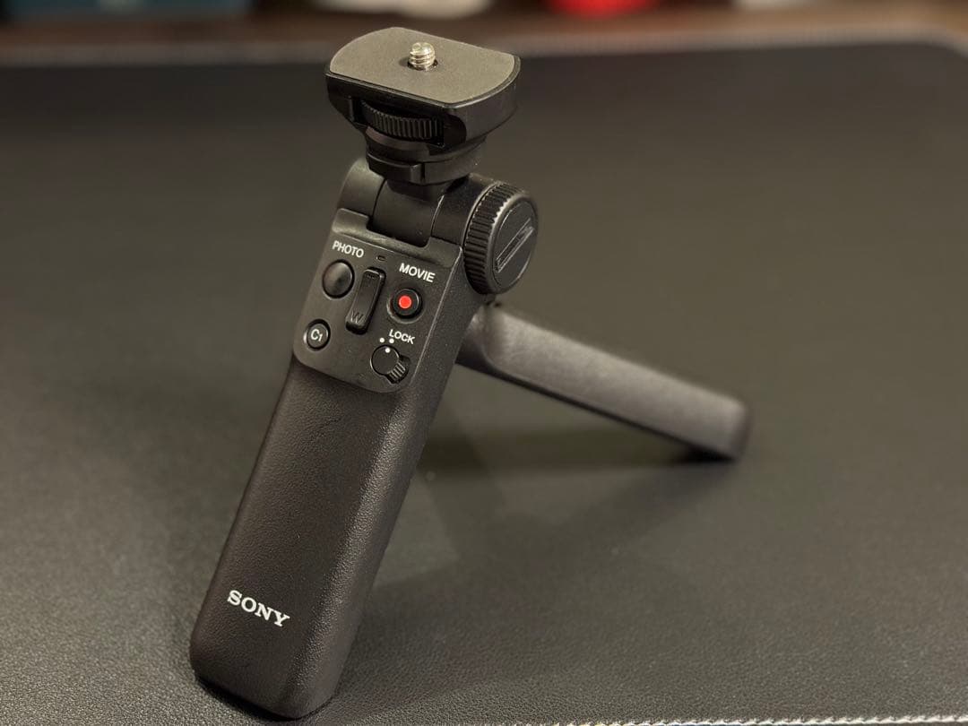 本日限定！値下中：Sony vlogcam zv-1デジタルカメラ本体と三脚付き