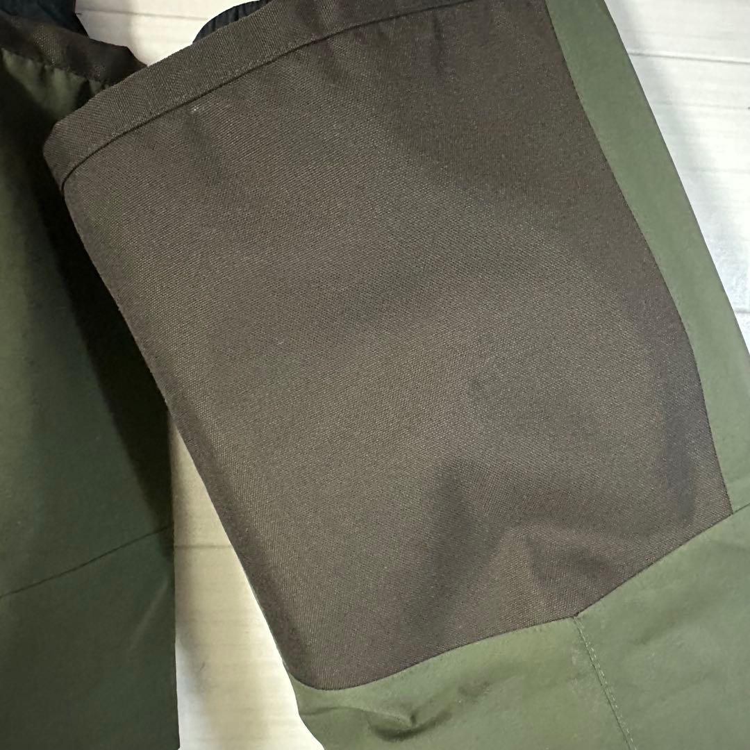 ノースフェイス　スキーウエア　スノボウエア