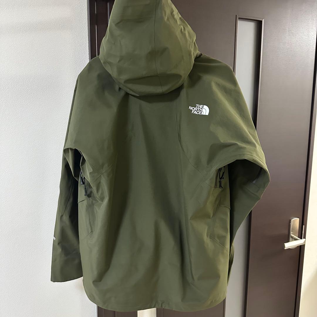 ノースフェイス　スキーウエア　スノボウエア