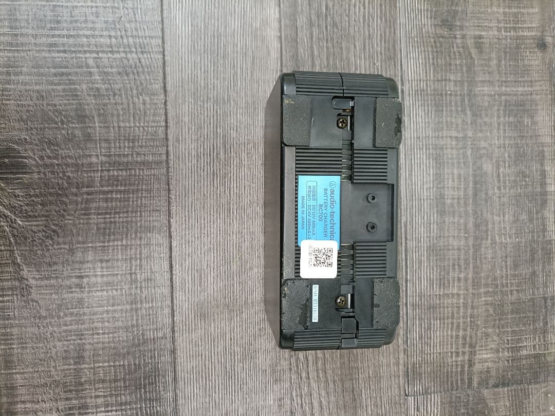 値下げ！オーディオテクニカ ワイヤレスマイク 2本 充電器セット　オマケ受光機