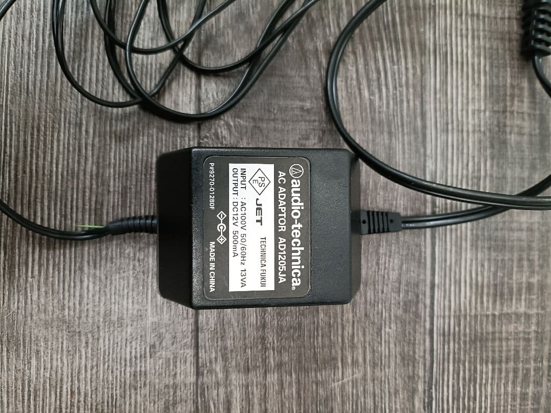 値下げ！オーディオテクニカ ワイヤレスマイク 2本 充電器セット　オマケ受光機