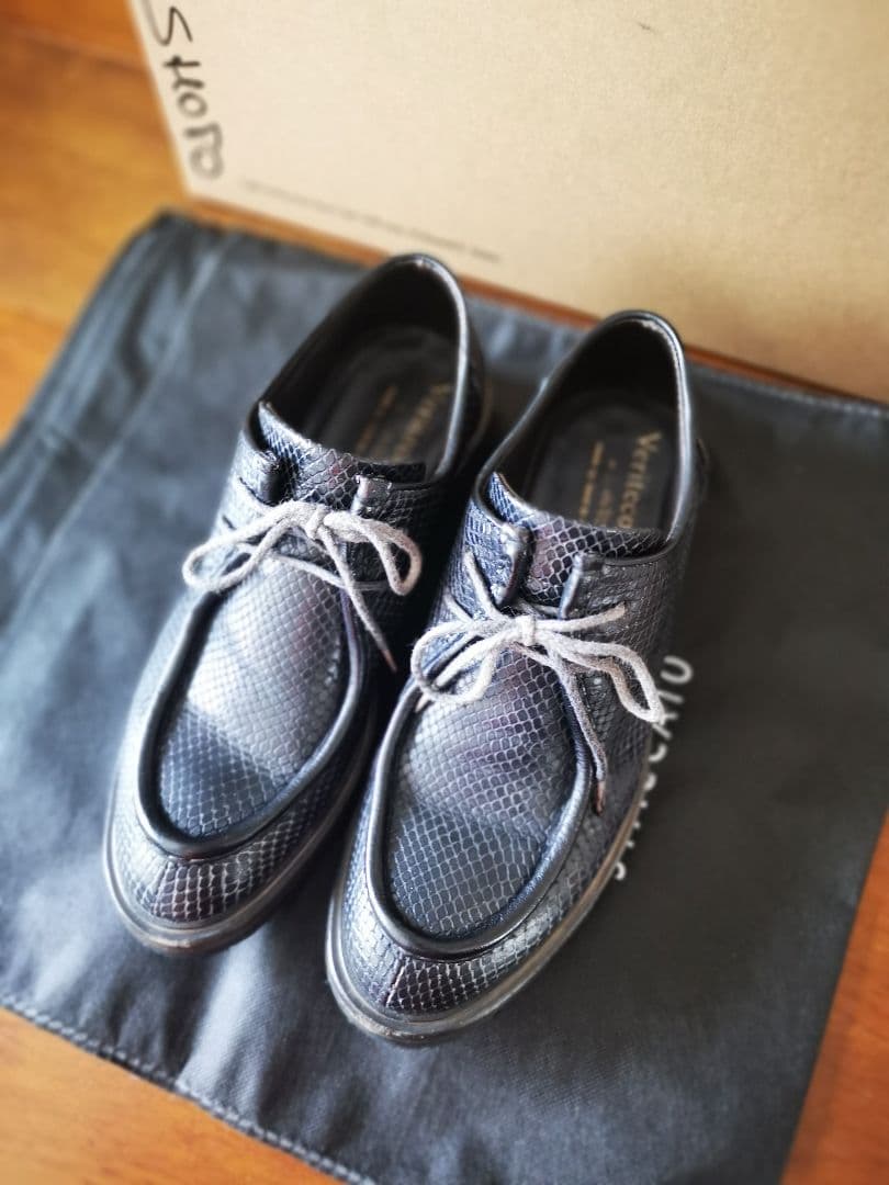 ヴェリテクールレザーシューズ