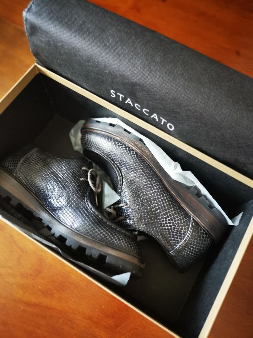 ヴェリテクールレザーシューズ