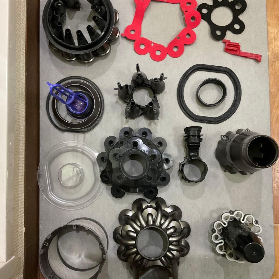 39『分解洗浄済み』動作確認済　ダイソンDyson V8　SV10