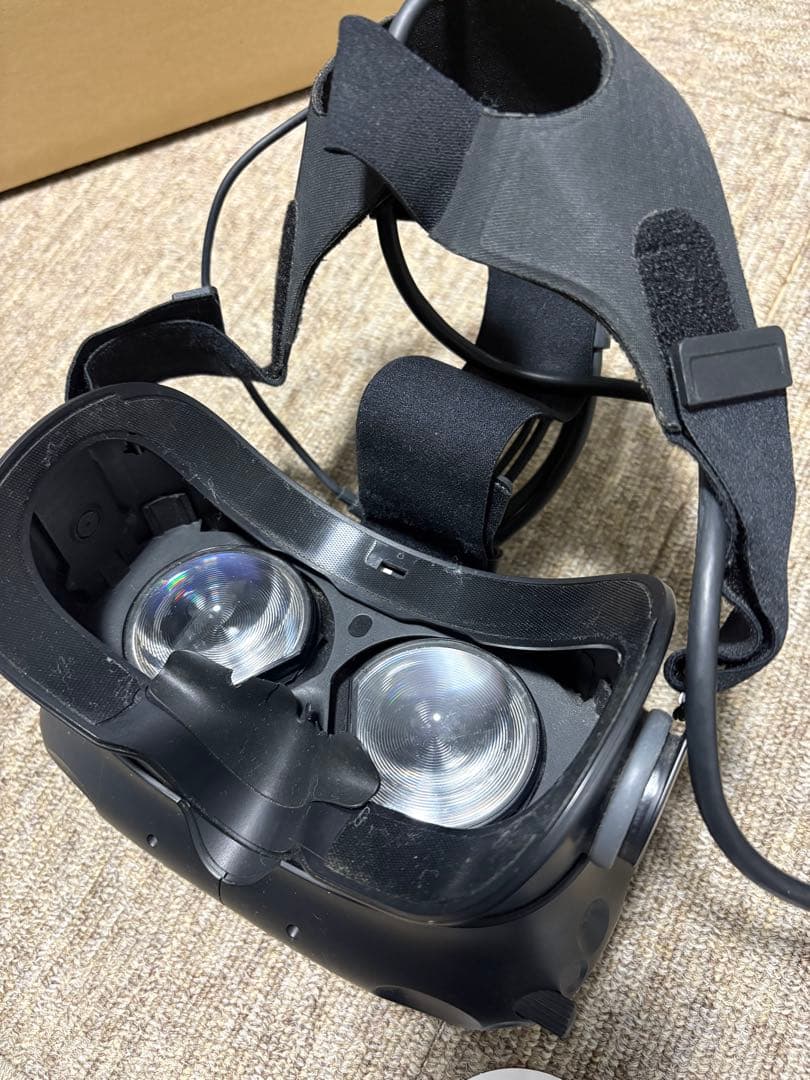 VRヘッドセットHTCVIVE トラッキングセンサー