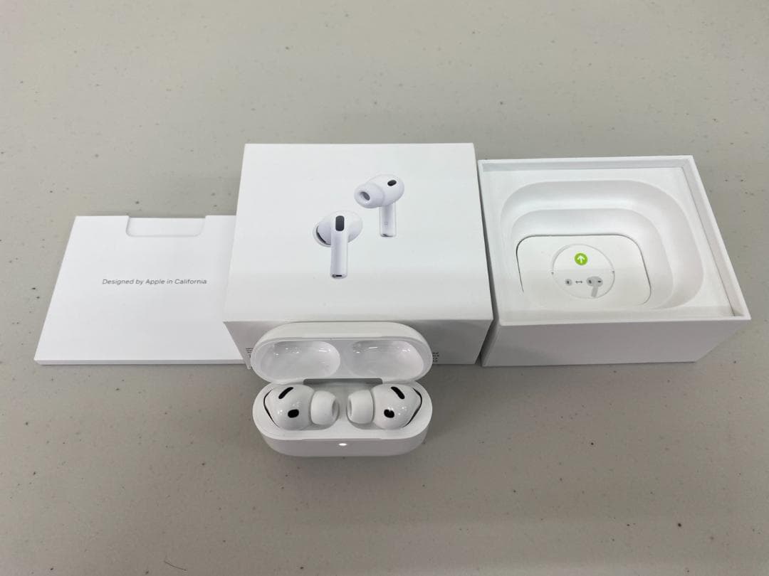 美品 Apple AirPods Pro 3 MFHP4J/A エアポッズ