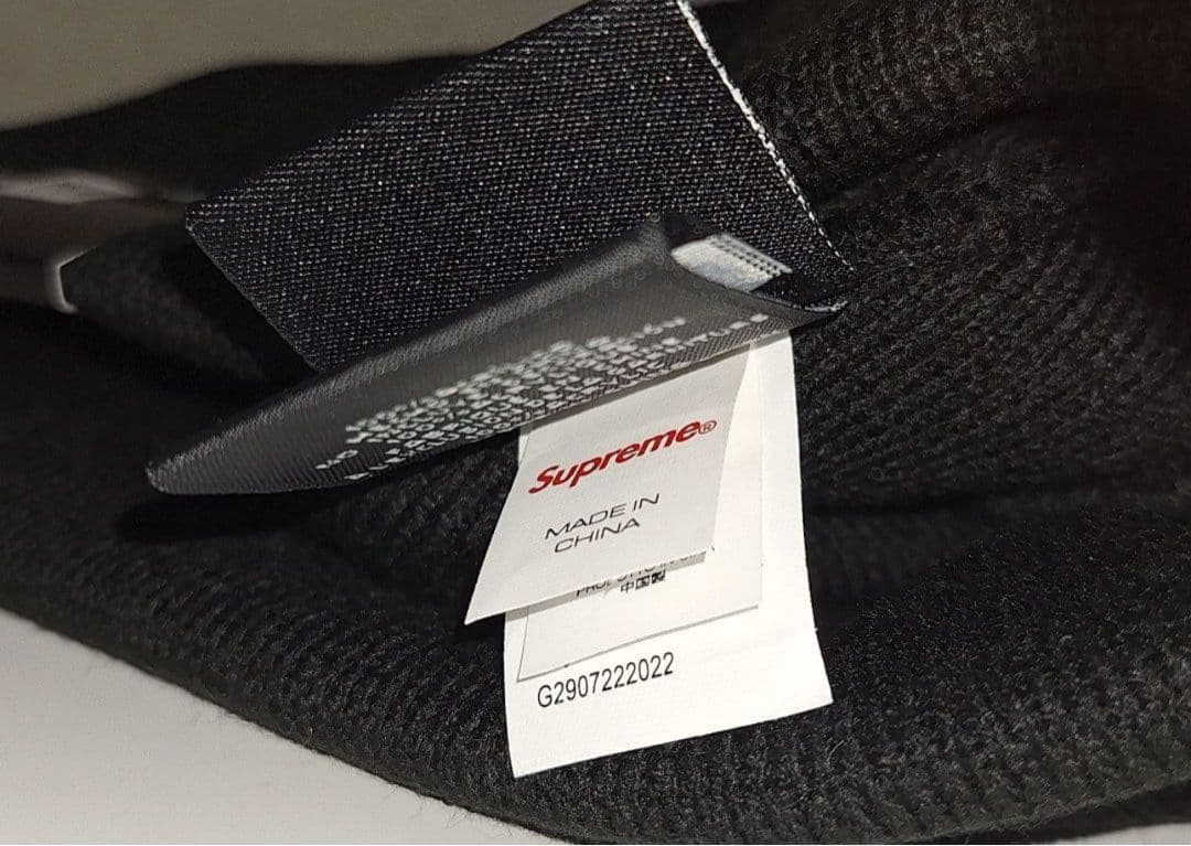 【新品・未着用】Supreme × New Era　S Logo　ツノ　ビーニー