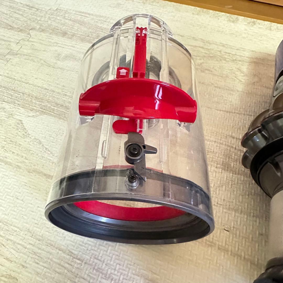 ⑩ dyson ダイソン コードレスクリーナー 掃除機 SV12 ソフトローラー