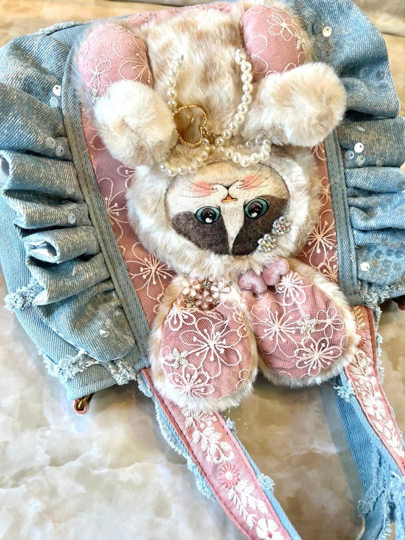 コヤンイサムチョン　ぽってり可愛い　ハートフリンジとフリルのデニムバッグ