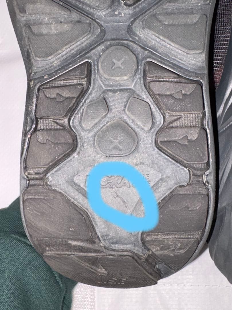 HOKA ブラック スポーツサンダル