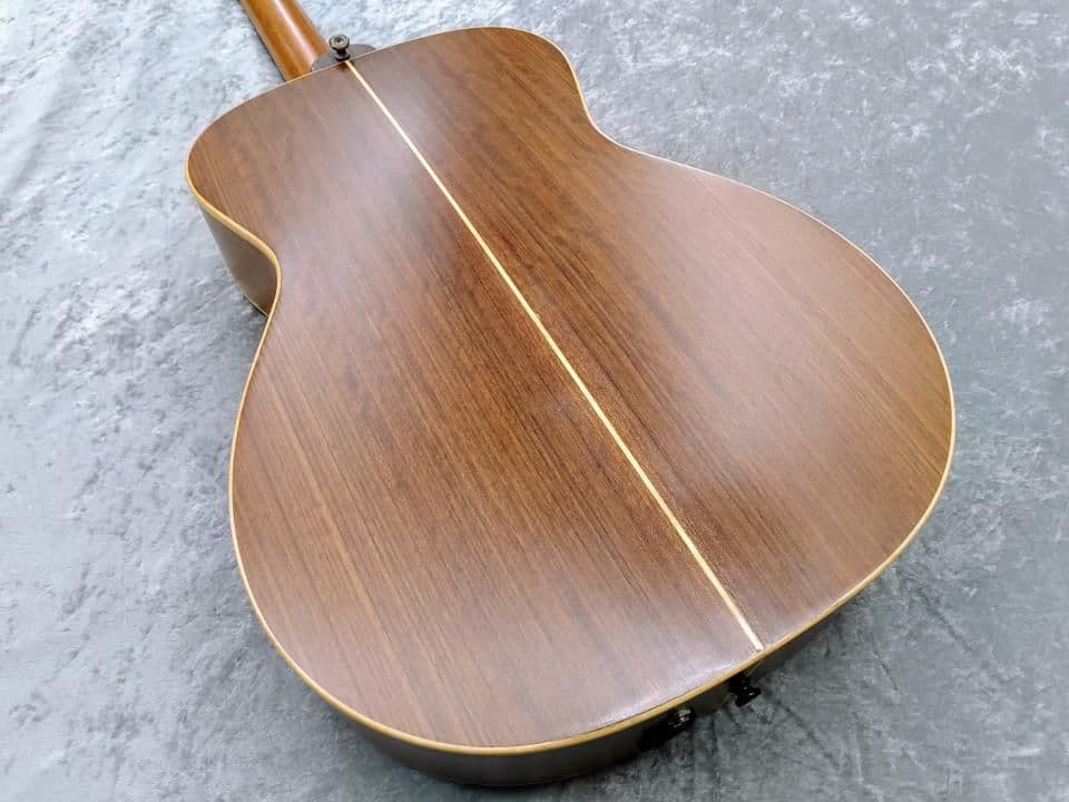 ドイツ製　lakewood M−18　ギター