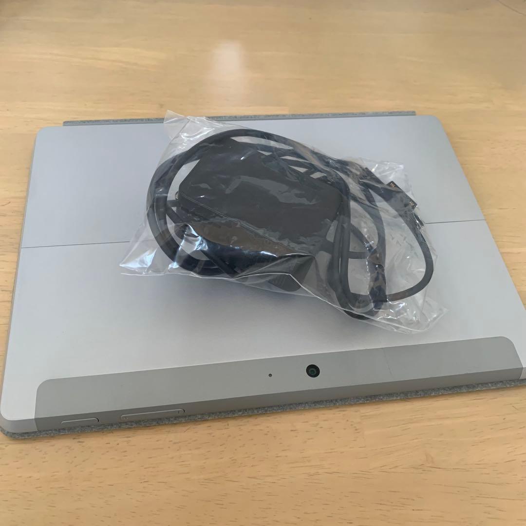 Windowsタブレット本体 Microsoft Surface Go 128GB Model 1824