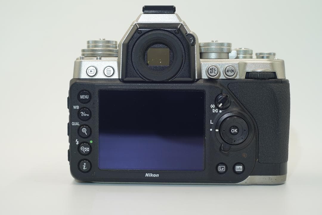 Nikon DF Special Edition シルバー　レンズ付