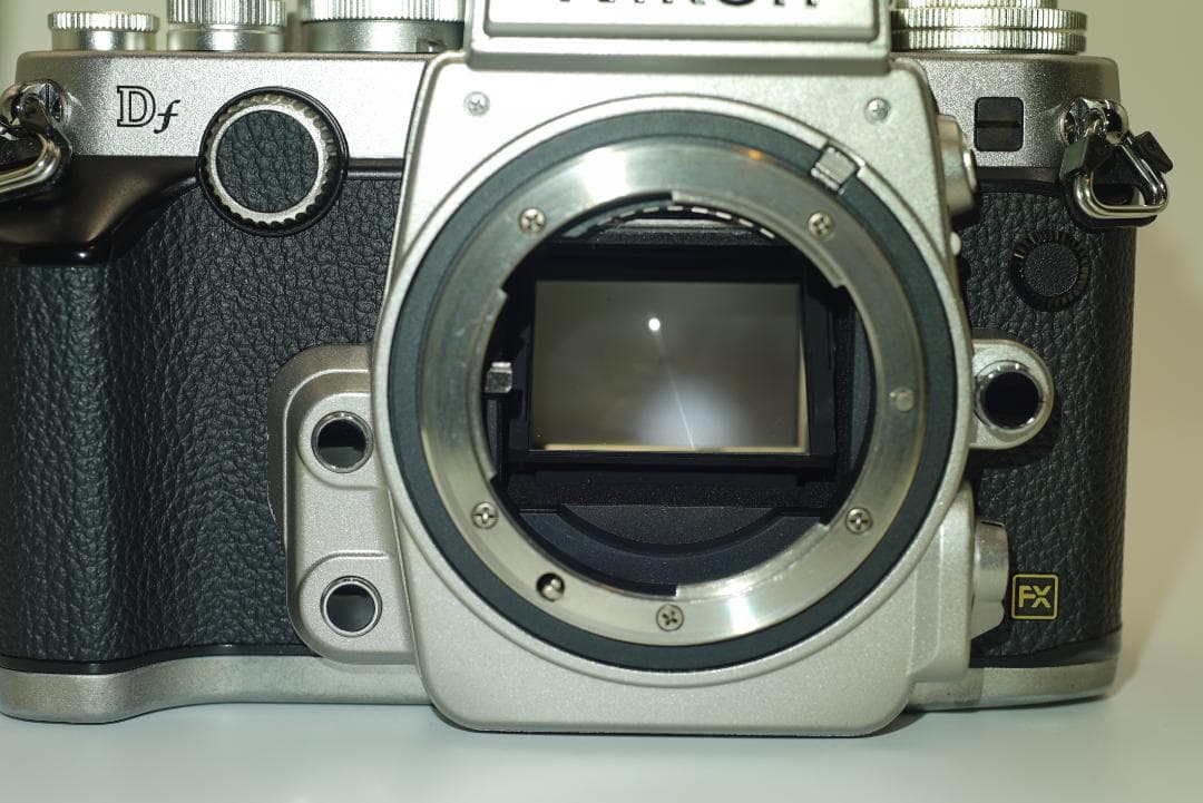 Nikon DF Special Edition シルバー　レンズ付
