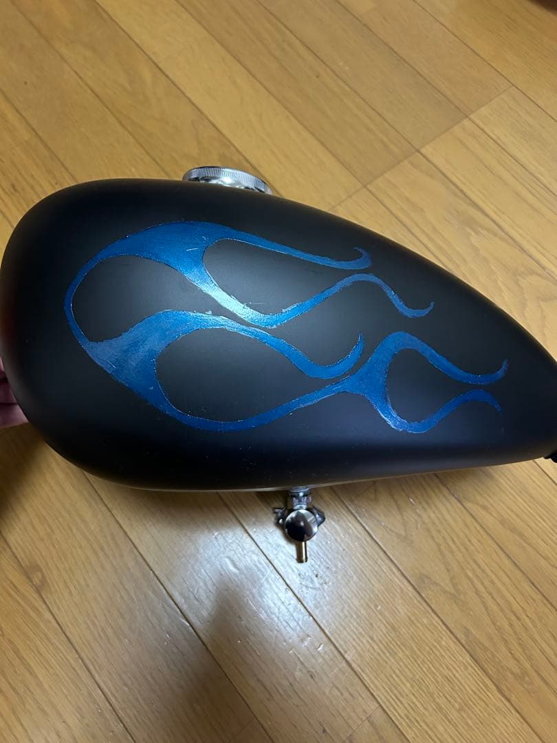ピーナッツタンク　ネオファクトリー製　汎用品　ハーレー