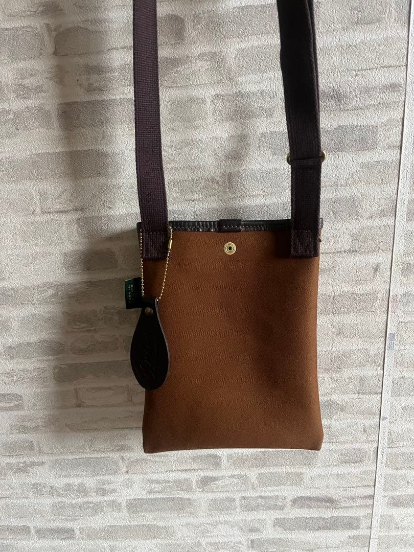 ブレディー　ニトネラ　ミニ　ブラウン　ショルダーバッグ　サコッシュ