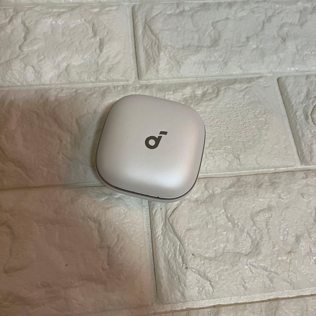 【美品】SoundCore Liberty 5 バッテリー単品 ホワイト　白