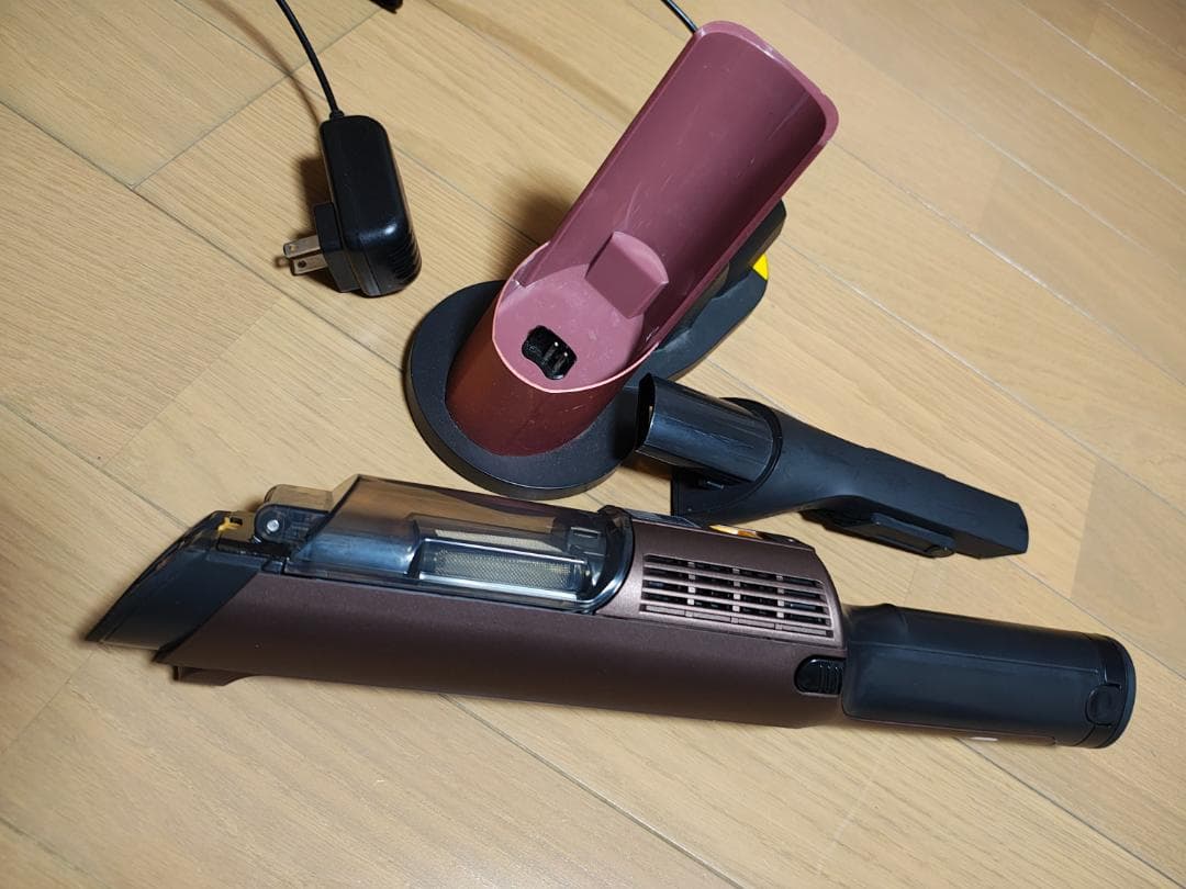 シャーク★ハンディクリーナー★WV415JBR★バッテリー新品と同等★