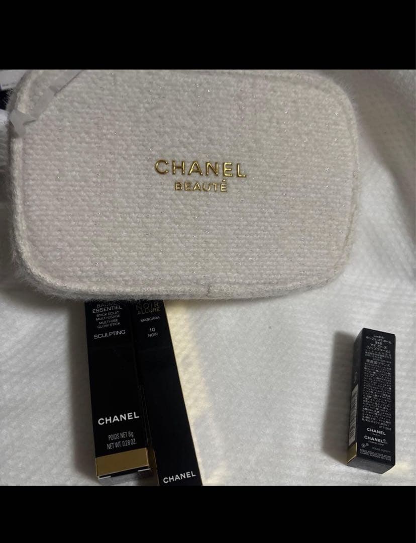 CHANEL 口紅セット ホワイトポーチ付き　ホリデーコレクション　ポーチ付き