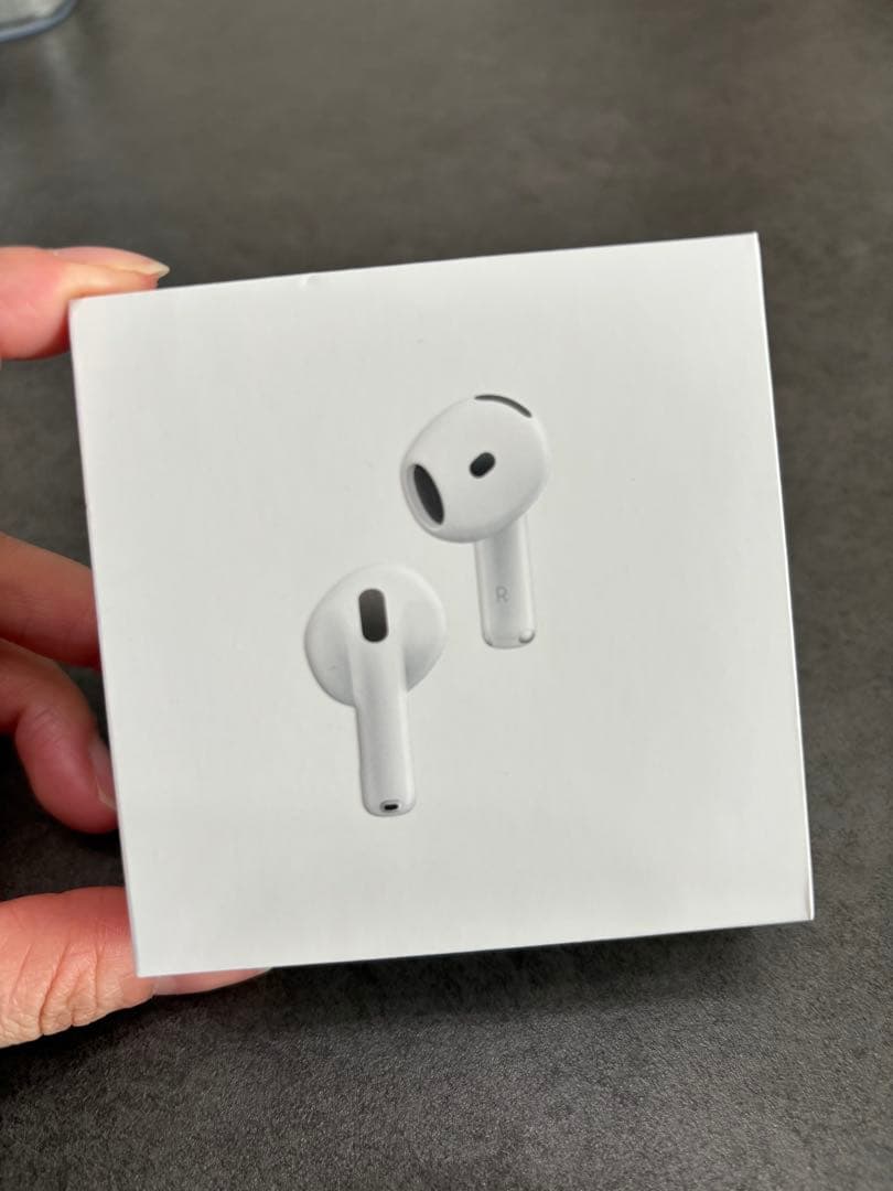 Apple AirPods 4 ⭐︎ノイズキャンセル機能付き⭐︎