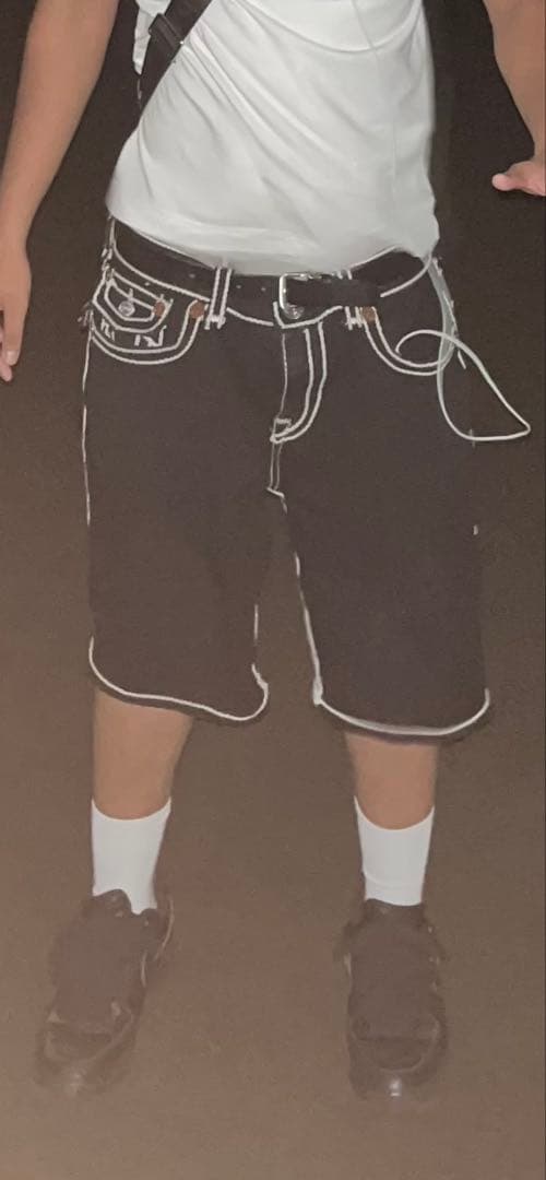 True Religion 黒 ショートパンツ