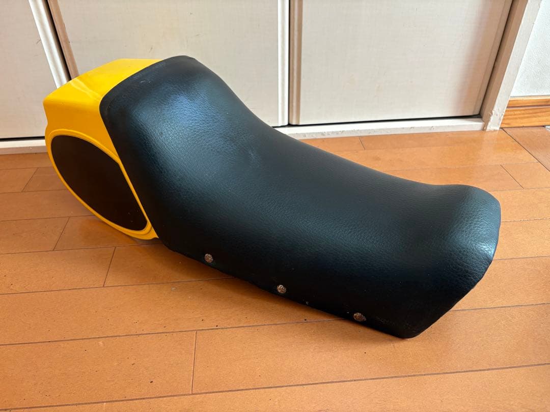 ★ヤマハ GR50 タンク シート 純正品 中古 当時物★