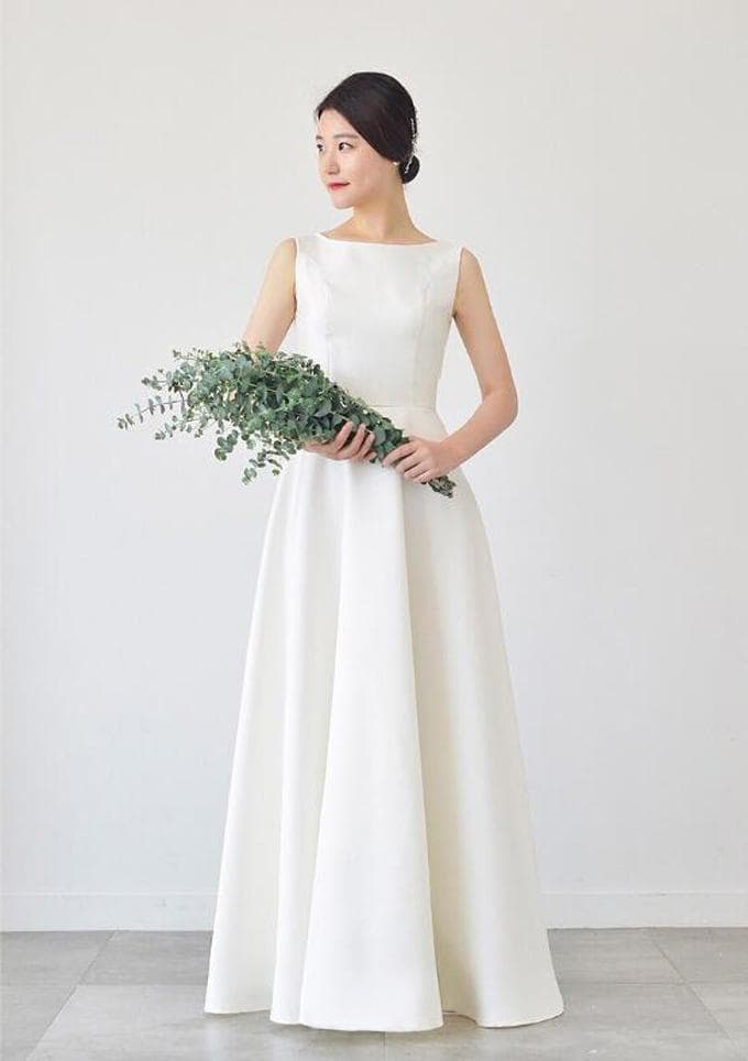 【新品】ウェディングドレス Aライン ノースリーブ 光沢サテン 二次会 前撮り