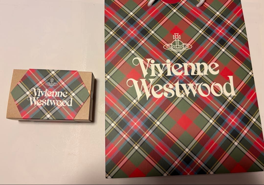 Vivienne Westwood コフレ・カレ・デギュスタシオン