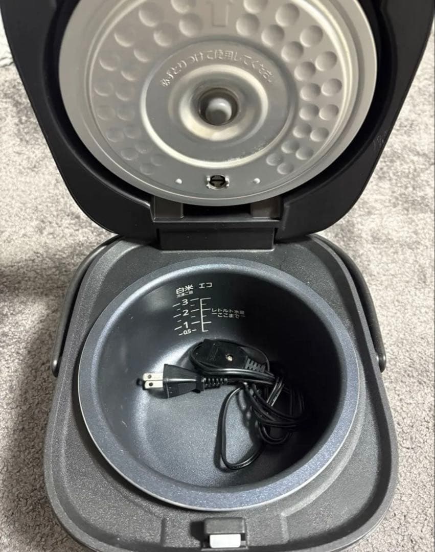 タイガー魔法瓶(TIGER) 炊飯器 3合 一人暮らし用