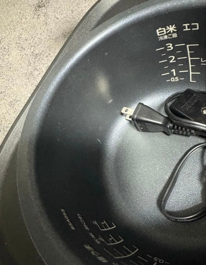 タイガー魔法瓶(TIGER) 炊飯器 3合 一人暮らし用