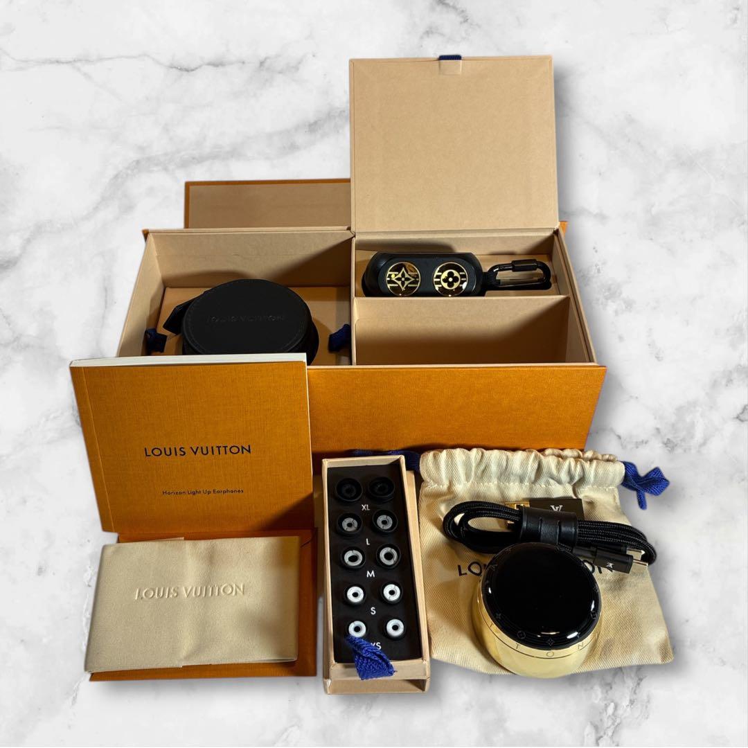 【にこにこ雑貨店 】LVホライゾンライトアップイヤホンセット