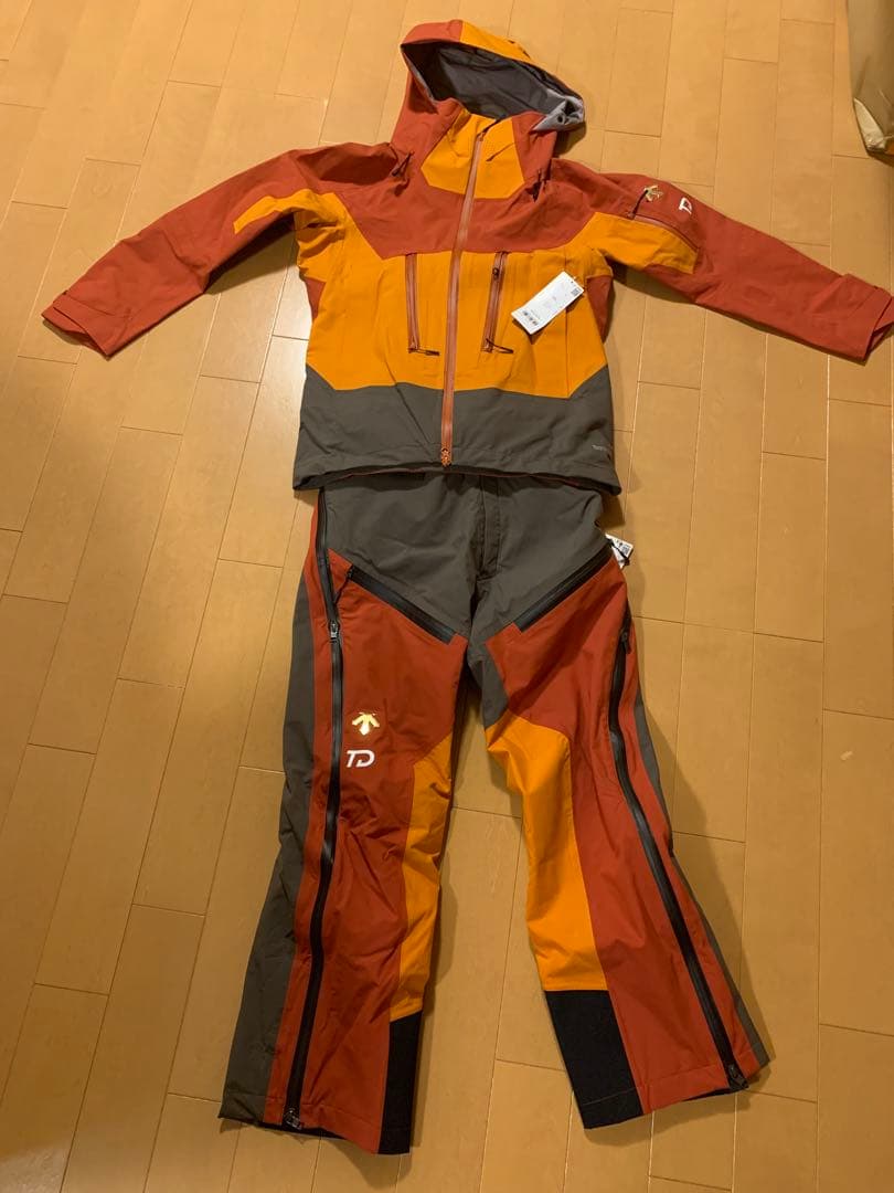 デサントスキーウエアー