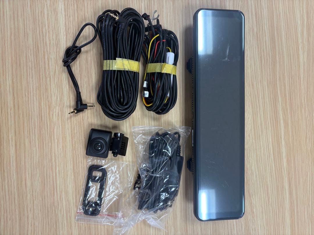 ZDR038 GPS搭載ドライブレコーダー 欠品部品あり