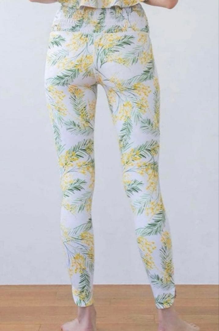 新品未使用 SUKALA スプリングフラワー シャーリングレギンス M ミモザ