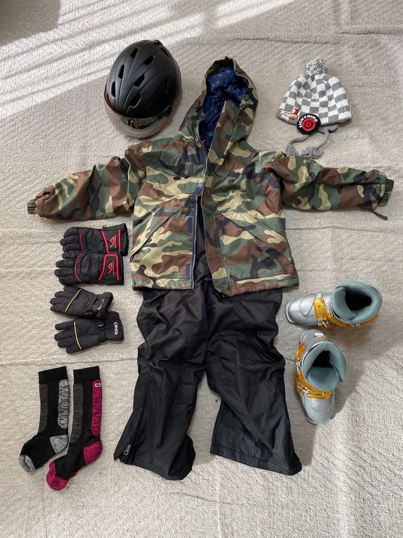 PONTAPES 迷彩 子供用スキー　スノボウェア 130cm