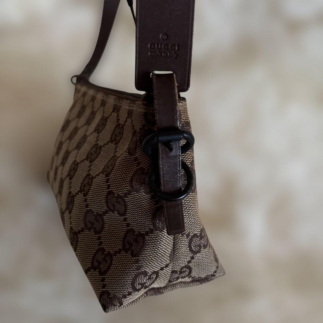 美品✨グッチ GGキャンバス アクセサリーポーチ ハンドバッグ