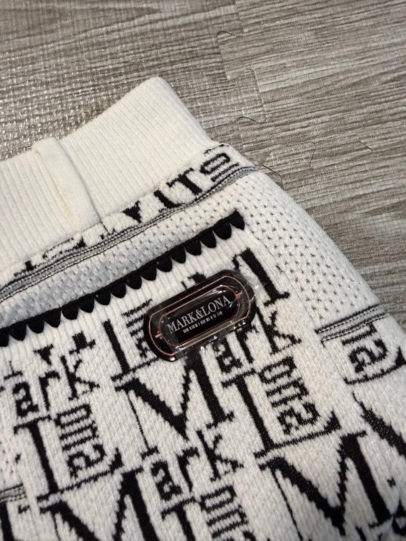 マークアンドロナ　スカート　ミニスカート　新品未使用