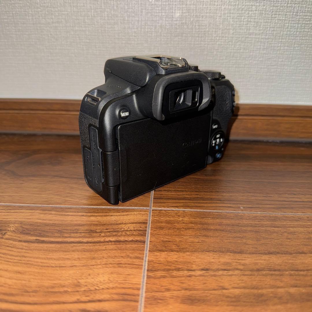 EOS R10 18-45mm f4.5-6.3 レンズキット