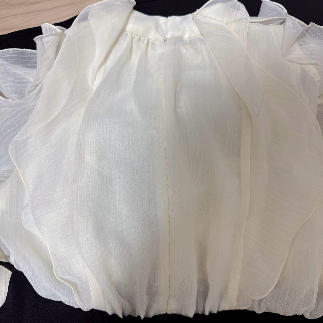 アプワイザーリッシェ　ショルダーフリルドッキングワンピース　新作　美品