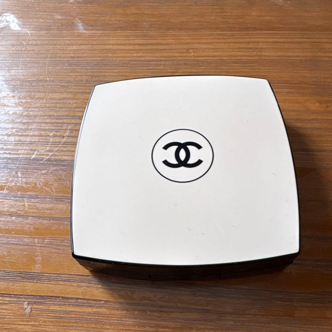 シャネル レ ベージュ パレット ルガール ウォーム