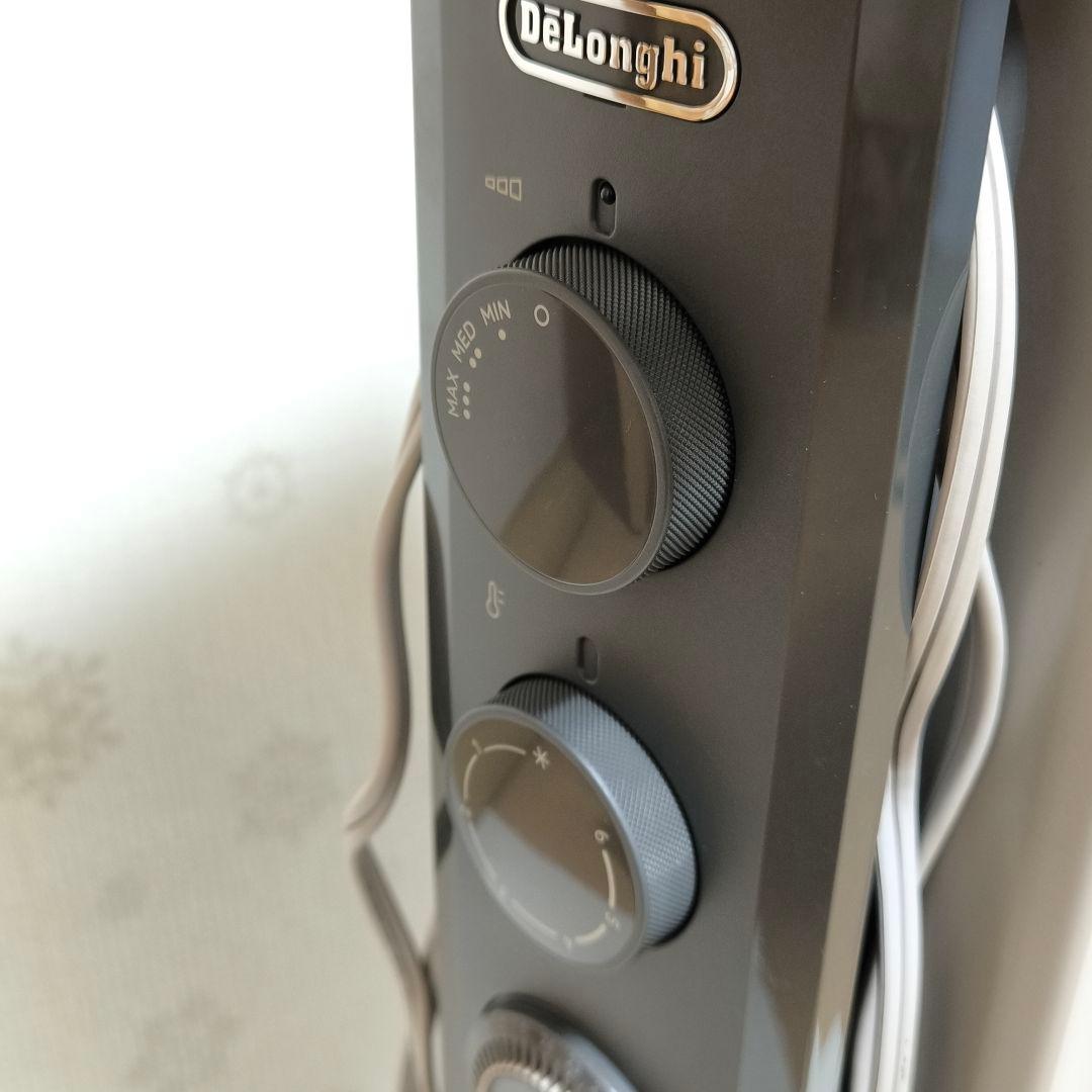 デロンギ VertiCaldo オイルヒーター　RHJ21F0812-GY